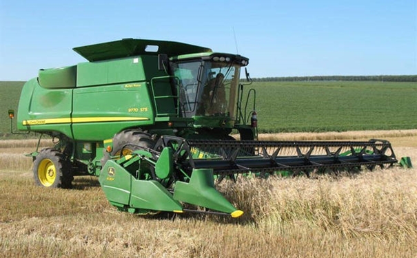 1626775250536363.jpg 二手農(nóng)用收割機(jī)進(jìn)口報(bào)關(guān)_副本.jpg