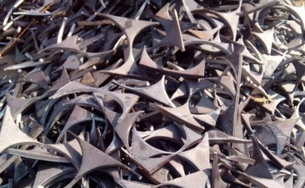 1628245676634385.jpg 再生鋼鐵材料進口報關(guān)代理_副本.jpg